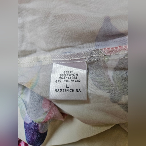 HMS -Dress Floral Wrap Rumper  Women's Sz L  100%Rayon - Picture 8 of 8